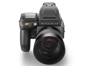 Hasselblad 100MP'lik H6D-100c ve 50MP'lik H6D-50c makinelerini duyurdu