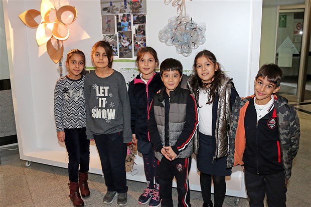 Ataşehirli çocuklar, atıkları ışığa dönüştürdüler