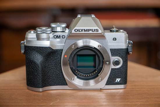 Olympus OM-D E-M10 Mark IV, yeni başlayanlar orta sınıf aynasız fotoğraf makinesi